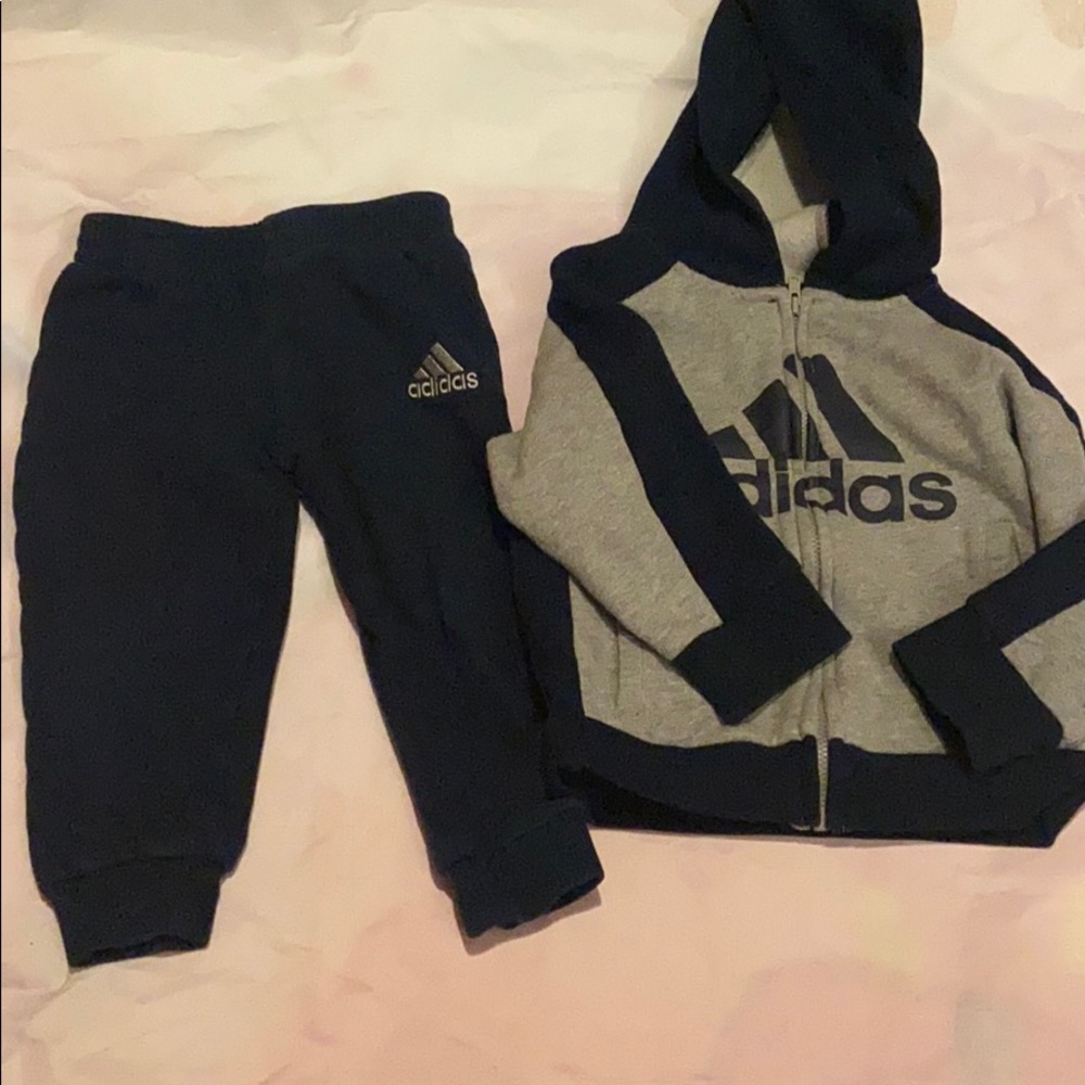 Adidas Sweatsuit